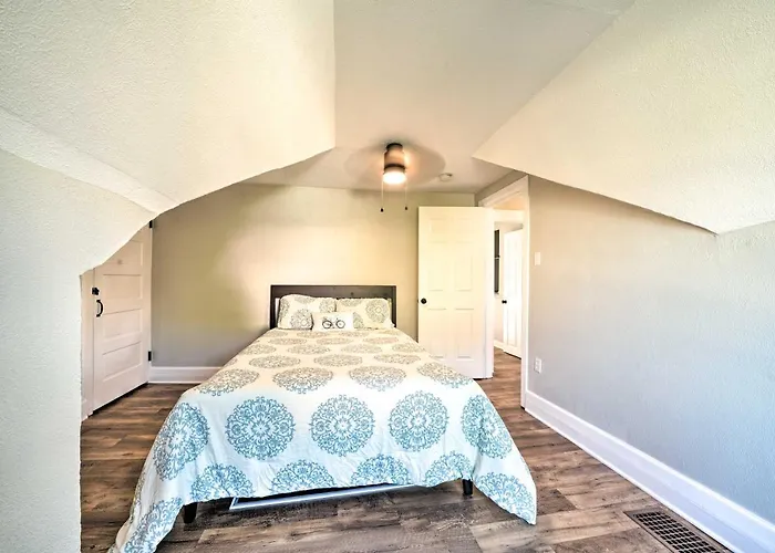 Bright Apt, Walk To Grandview Ave! *