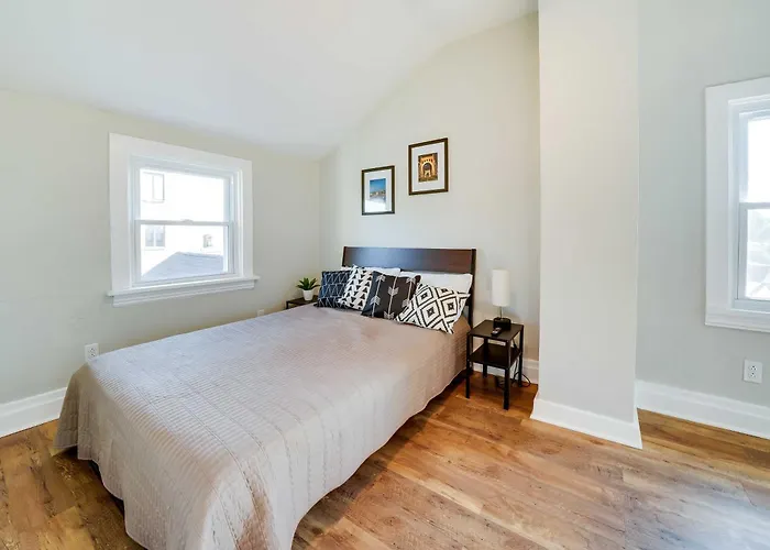 Bright Apt, Walk To Grandview Ave! *